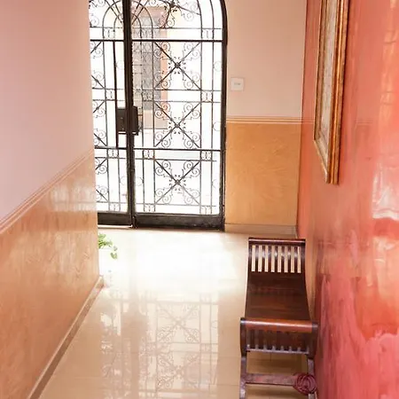 Charming & Quiet Park Guell Apartament Barcelona