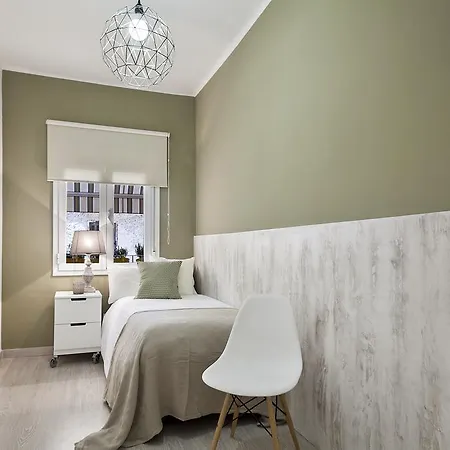 Charming & Quiet Park Guell Apartment *