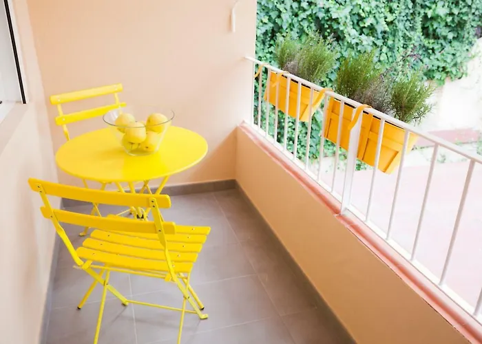 Charming & Quiet Park Guell *