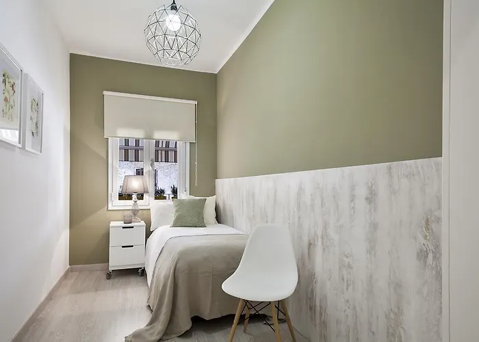 Charming & Quiet Park Guell Apartment *