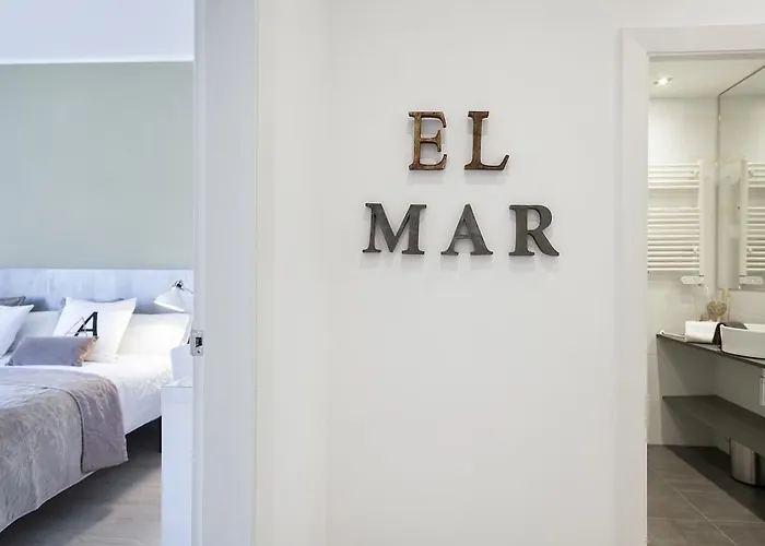 Charming & Quiet Park Guell Apartment