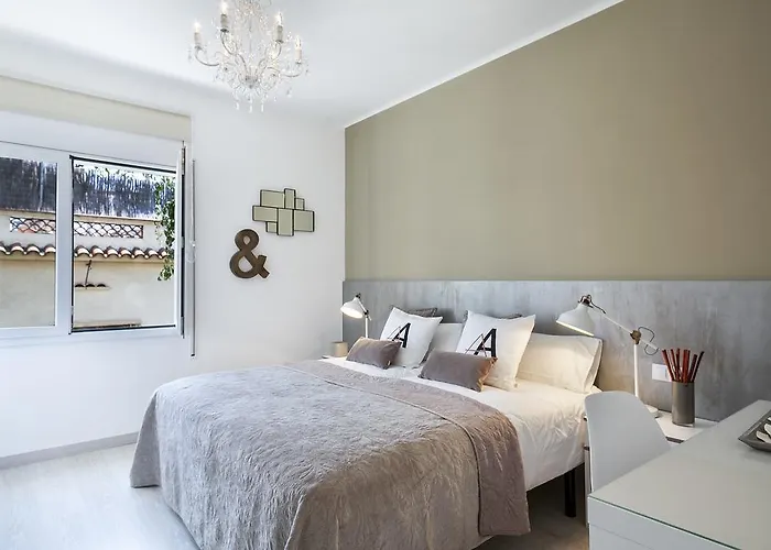 Charming & Quiet Park Guell Apartment Barcelona